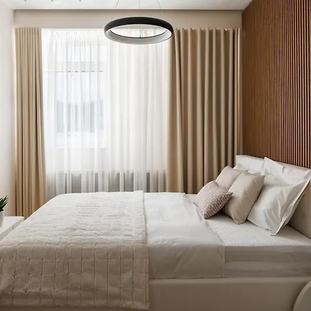 Skylark Central Aparthotel Braşov Extérieur photo