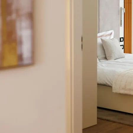 Skylark Central Aparthotel Braşov Extérieur photo