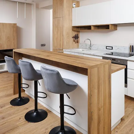 Skylark Central Aparthotel Braşov Extérieur photo