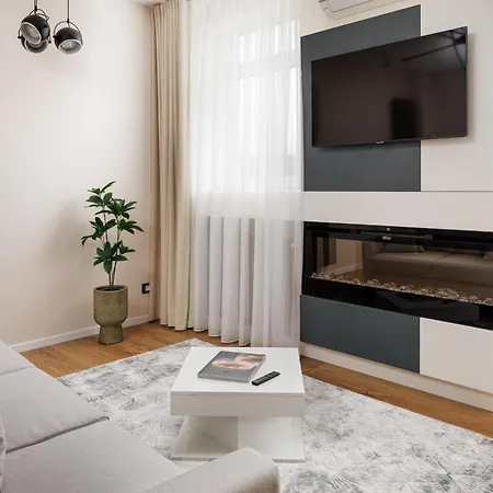 Skylark Central Aparthotel Braşov Extérieur photo
